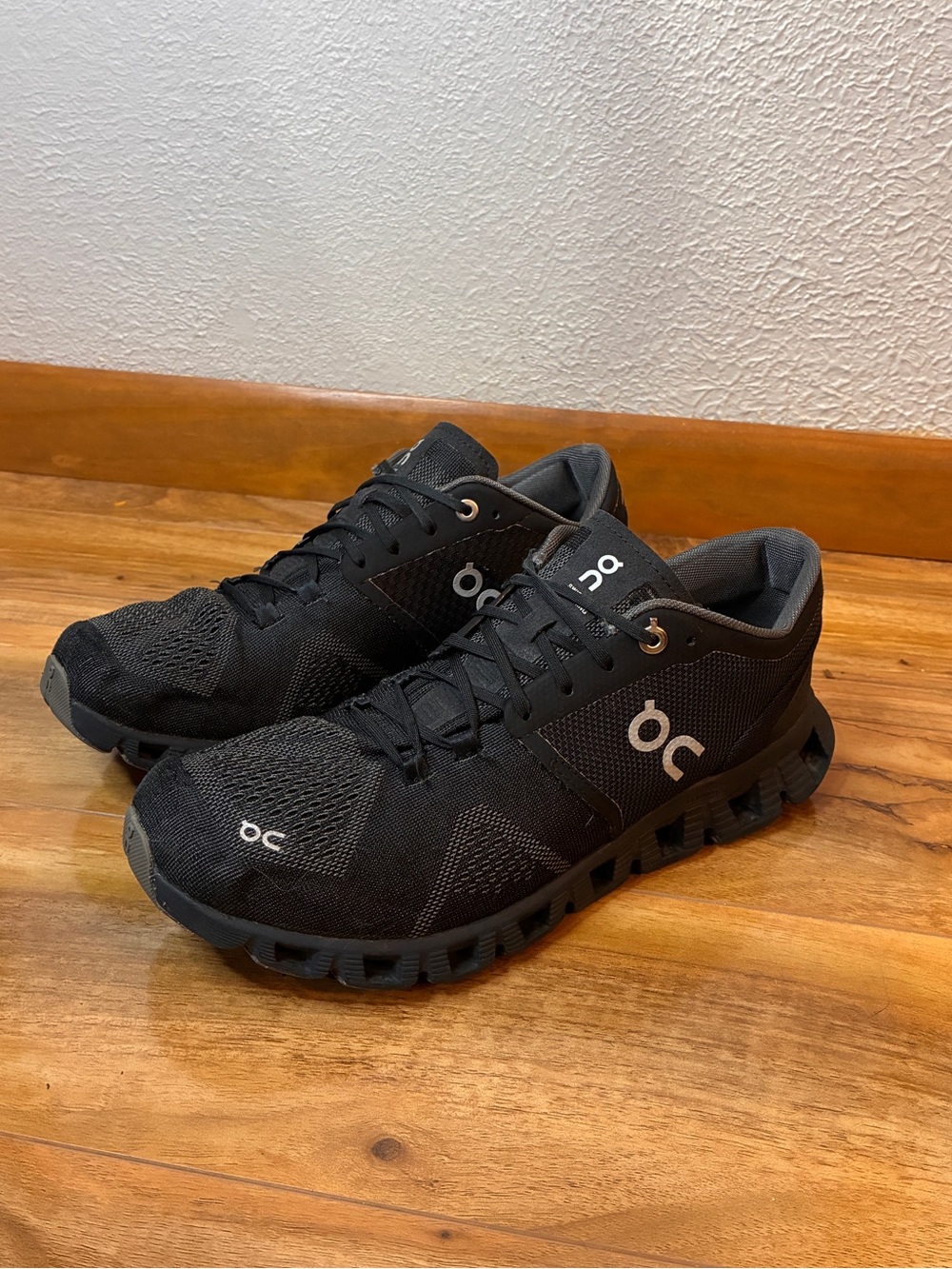 On Running Men's/Unisex Black Athletic Running Shoes